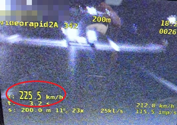 Pędził ponad 225 km/h po S3