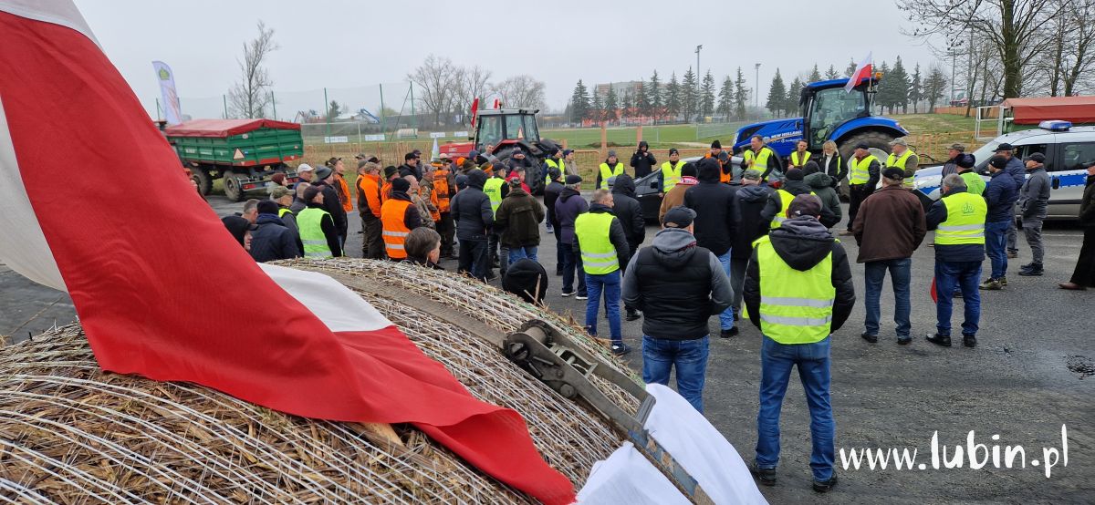 Rolnicy z Lubina strajkują w Warszawie