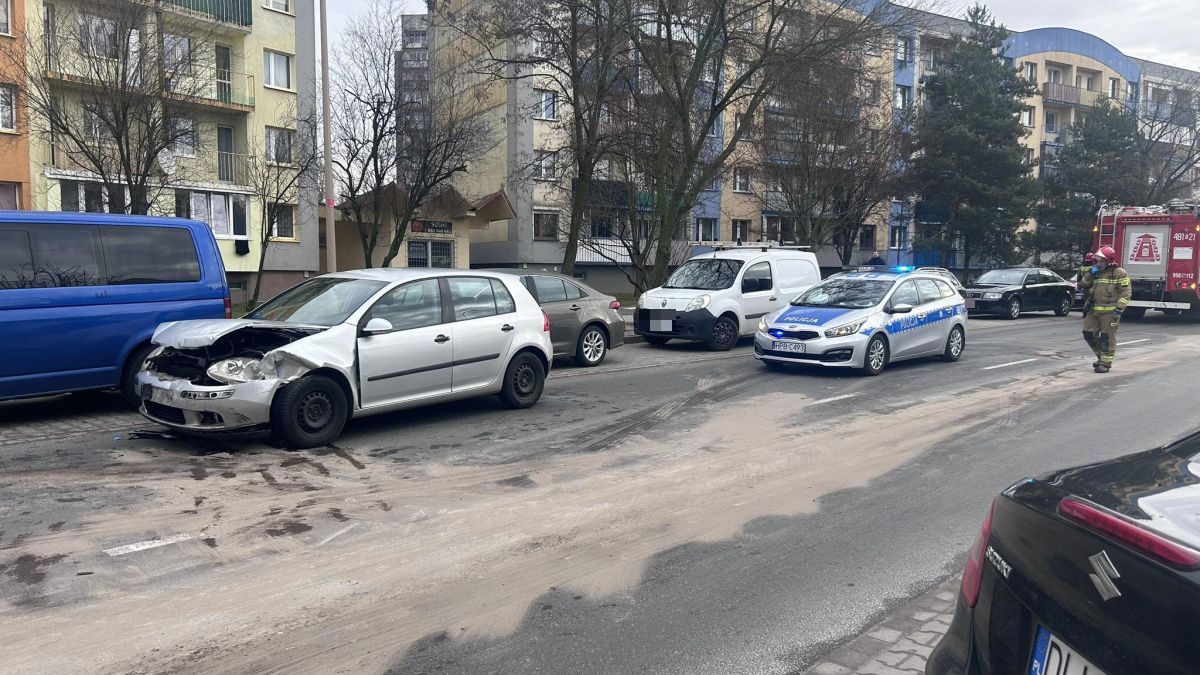 Kolizja na Leśnej. Jedna osoba w szpitalu