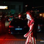 Kino samochodowe z klaunem (1)