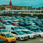 Kino samochodowe z klaunem (2)