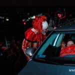 Kino samochodowe z klaunem (9)