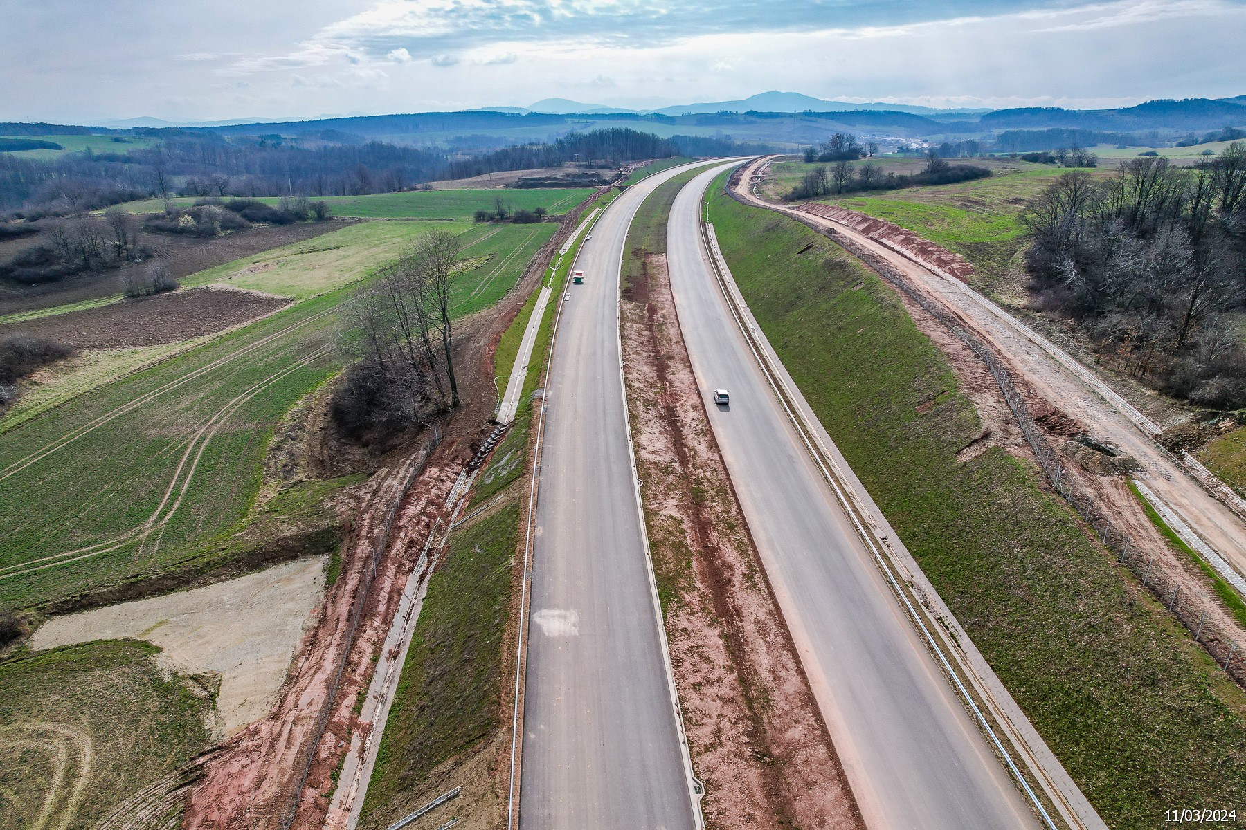 Wkrótce dojedziemy drogą S3 do granicy z Czechami