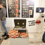 Galeria Pałacyk – wystawa gitary Defil i Lubinska scena muzyczna-25