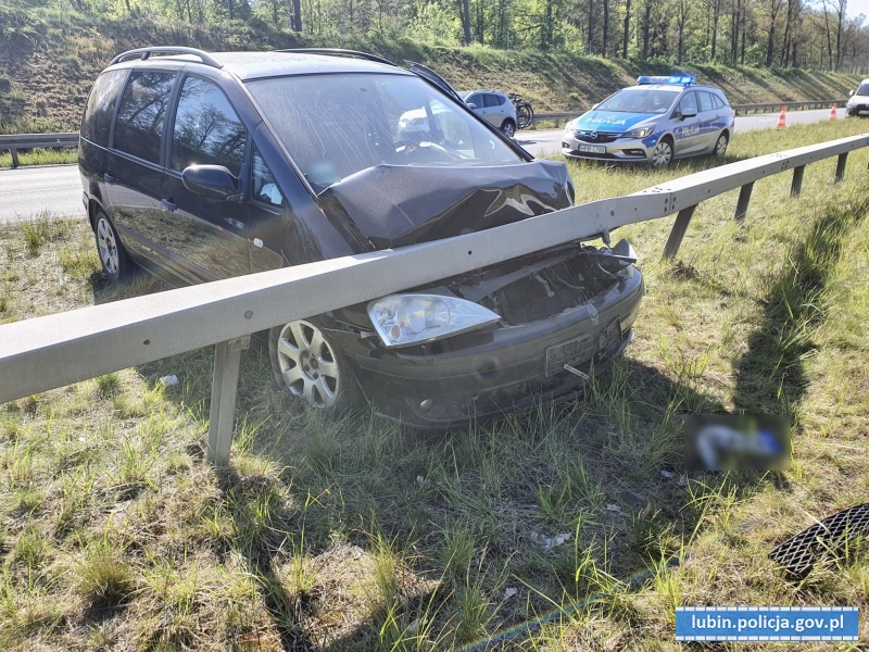 Pijana na drodze, do tego wypadek na S3 – zachowaj ostrożność!