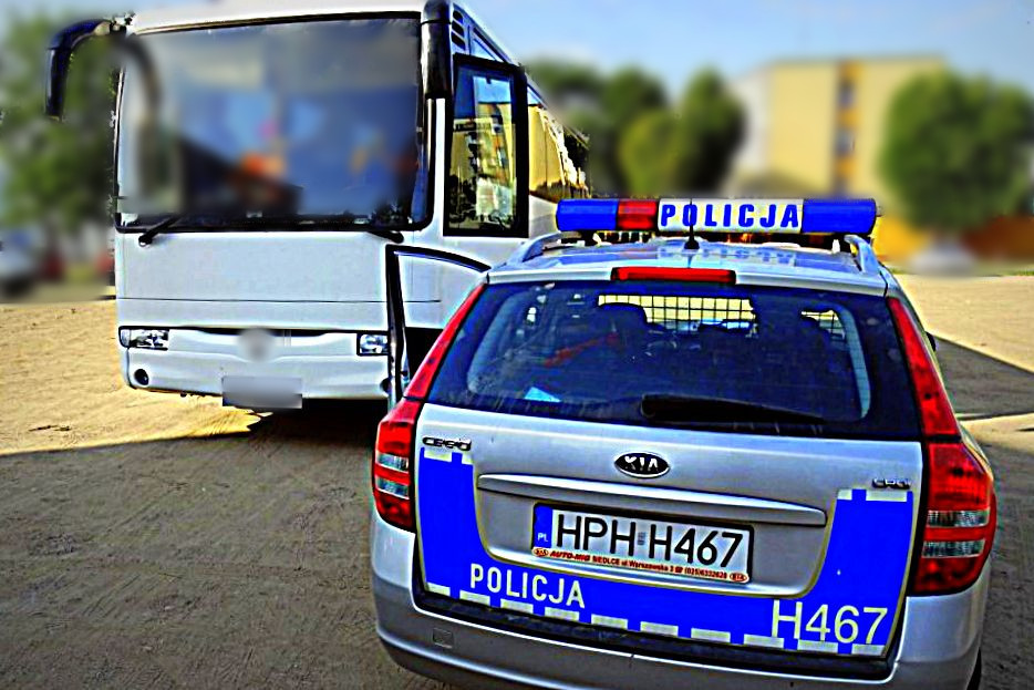 Możesz sprawdzić kolonijny autokar