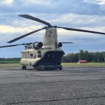 2024-08-25 Chinook na lotnisku Aeroklub Zagłębia Miedziowego – fot AZM (2)
