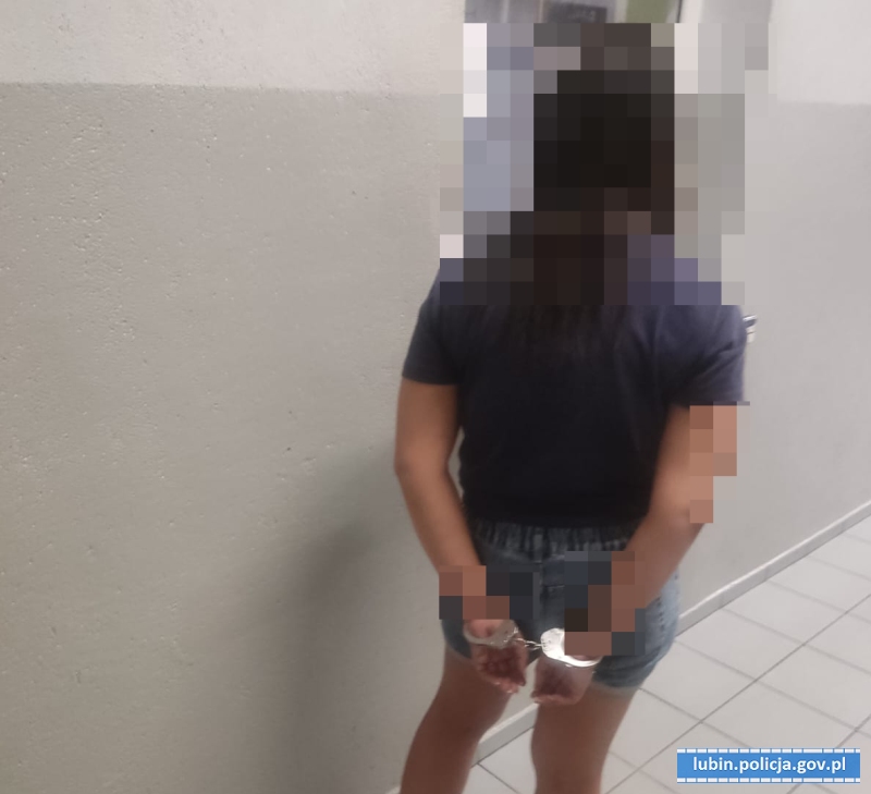 Dwa zdarzenia, dwie pijane kobiety