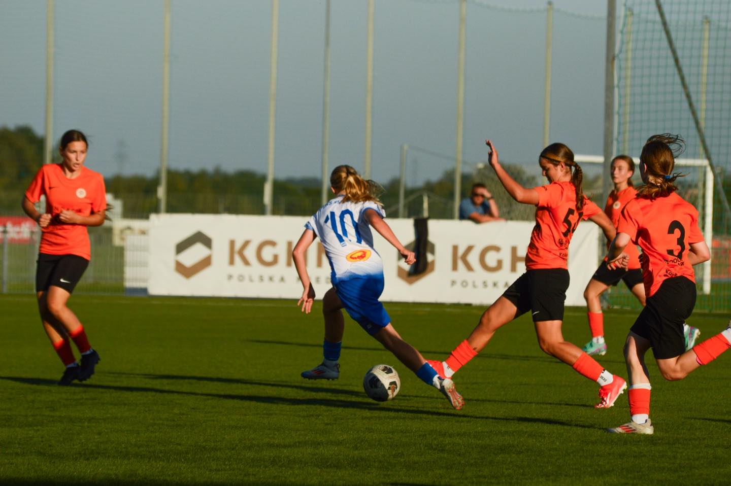 Pierwsza porażka piłkarek FemGol