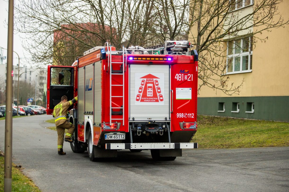 Alarm bombowy w szkole