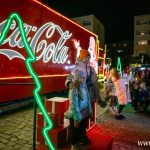 Jarmark Bożonarodzeniowy 2024 Świąteczna ciężarówka Coca-Coli (11)