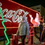 Jarmark Bożonarodzeniowy 2024 Świąteczna ciężarówka Coca-Coli (15)