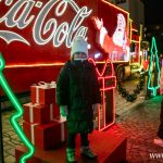 Jarmark Bożonarodzeniowy 2024 Świąteczna ciężarówka Coca-Coli (29)