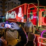 Jarmark Bożonarodzeniowy 2024 Świąteczna ciężarówka Coca-Coli (3)