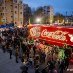 Jarmark Bożonarodzeniowy 2024 Świąteczna ciężarówka Coca-Coli (65)