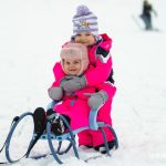 zabawy na śniegu, śnieg, zima, zjeżdżać, górka, wieloryb, lubin, 2025 (15)