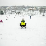 zabawy na śniegu, śnieg, zima, zjeżdżać, górka, wieloryb, lubin, 2025 (8)