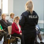 seniorzy, policja, szelki, plecka (11)