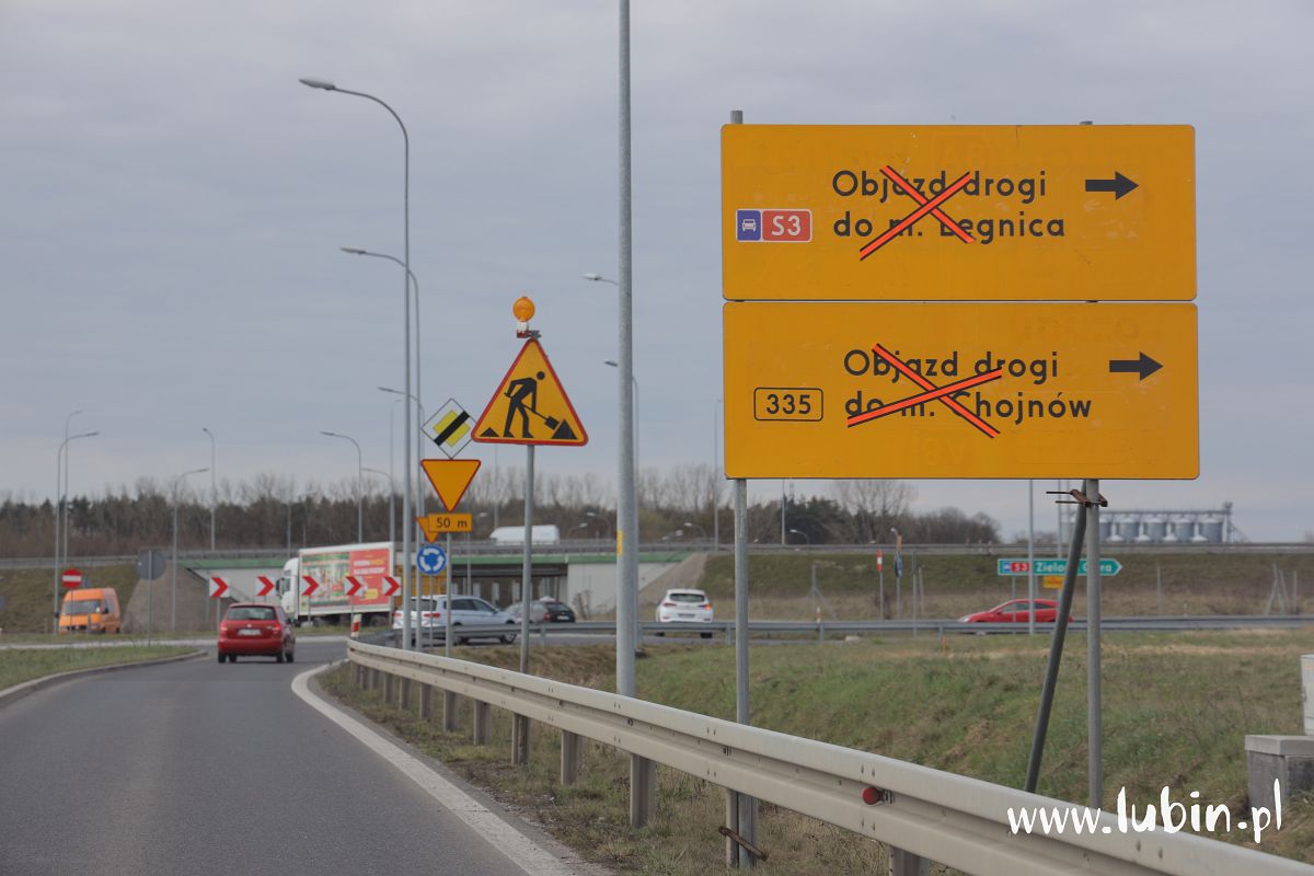 Trwają prace przy zjazdach na S3. Ronda wyłączone z ruchu