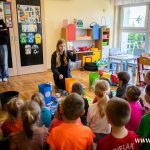 projekt ekologiczny, segregacja śmieci, przedszkole nr 7, uczennice Salezjańskiej Szkoły Podstawowej, 2025 (15)