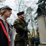 11 listopada, narodowe święto niepodległości, kwiaty, pomnik, 2025 (2)