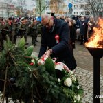 11 listopada, narodowe święto niepodległości, kwiaty, pomnik, 2025 (36)