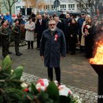 11 listopada, narodowe święto niepodległości, kwiaty, pomnik, 2025 (38)