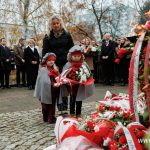 11 listopada, narodowe święto niepodległości, kwiaty, pomnik, 2025 (49)