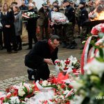 11 listopada, narodowe święto niepodległości, kwiaty, pomnik, 2025 (56)