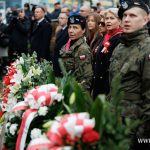 11 listopada, narodowe święto niepodległości, kwiaty, pomnik, 2025 (8)