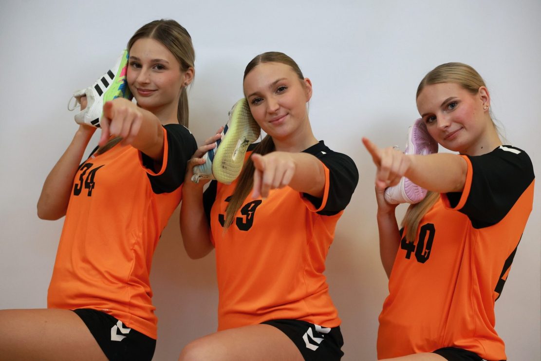 Młode szczypiornistki zapraszają na mecz