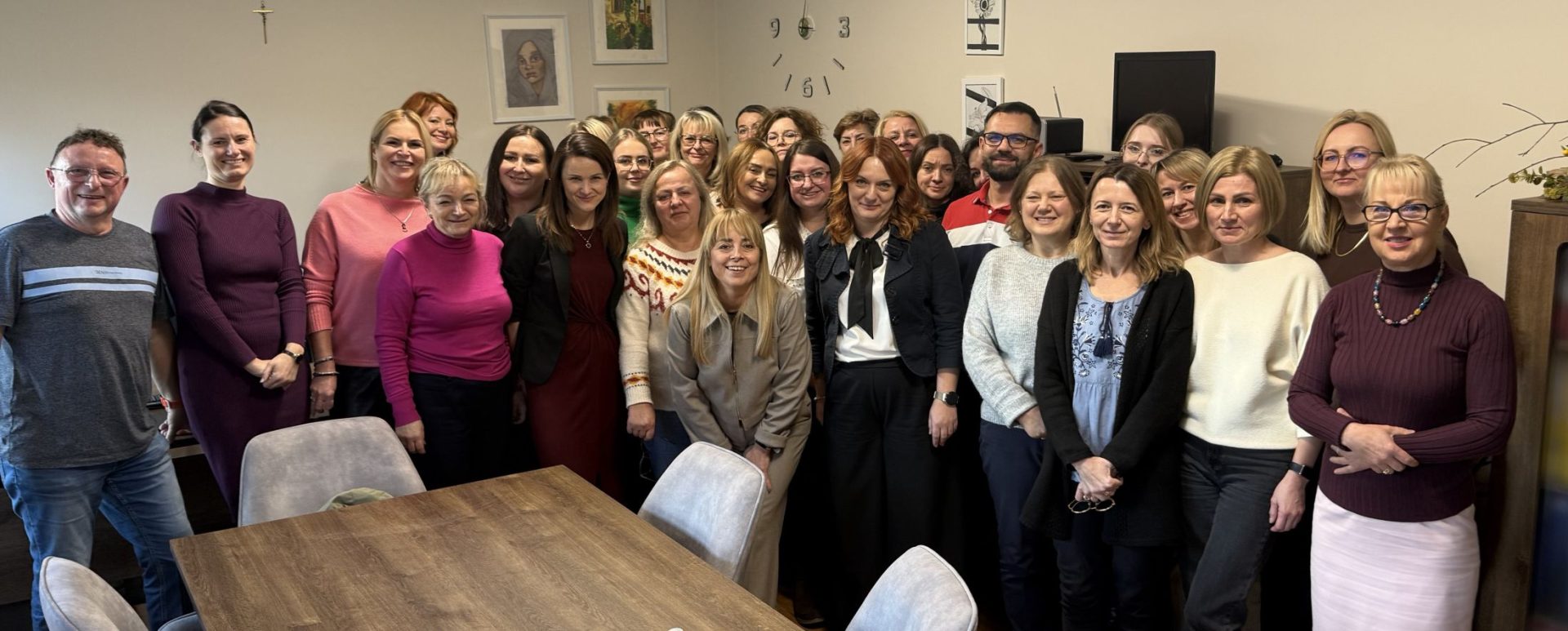 To niełatwy zawód, ale potrzebny. Na co dzień niosą pomoc innym