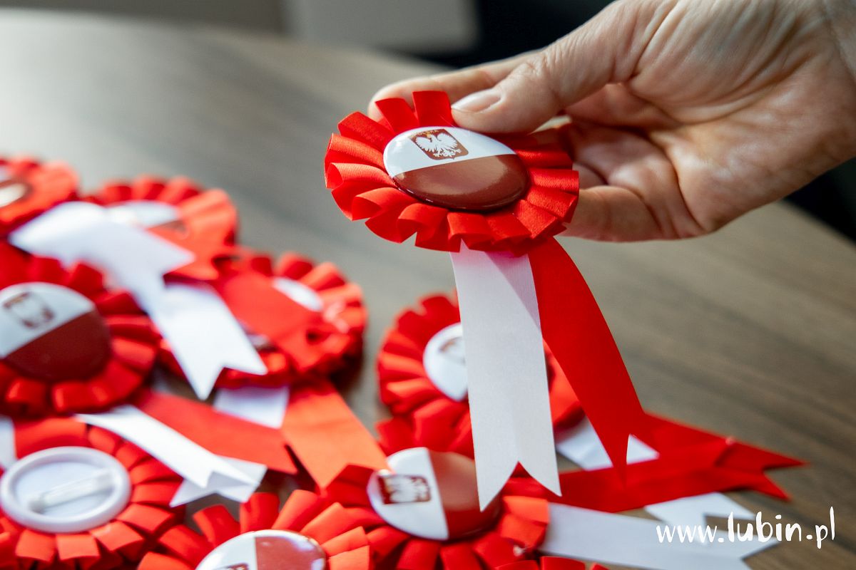 Odbierz swój kotylion, świętuj 11 listopada