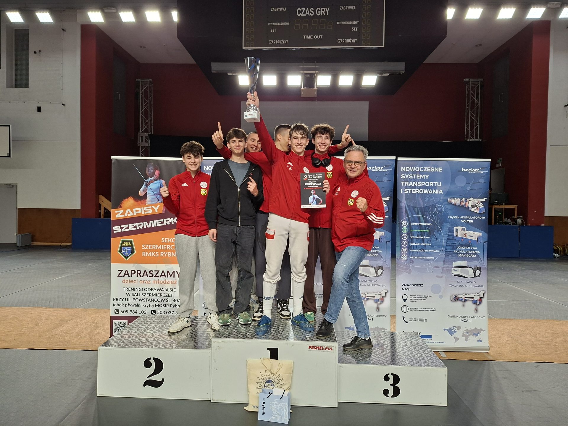 Znakomite występy szermierzy Olimpu