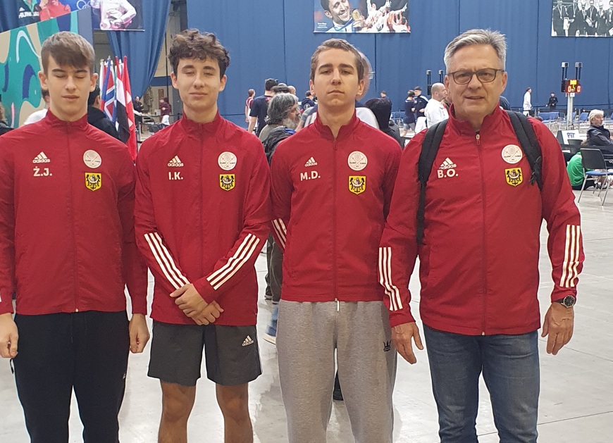 Powołania do kadry i starty w Pucharach Świata i Europy