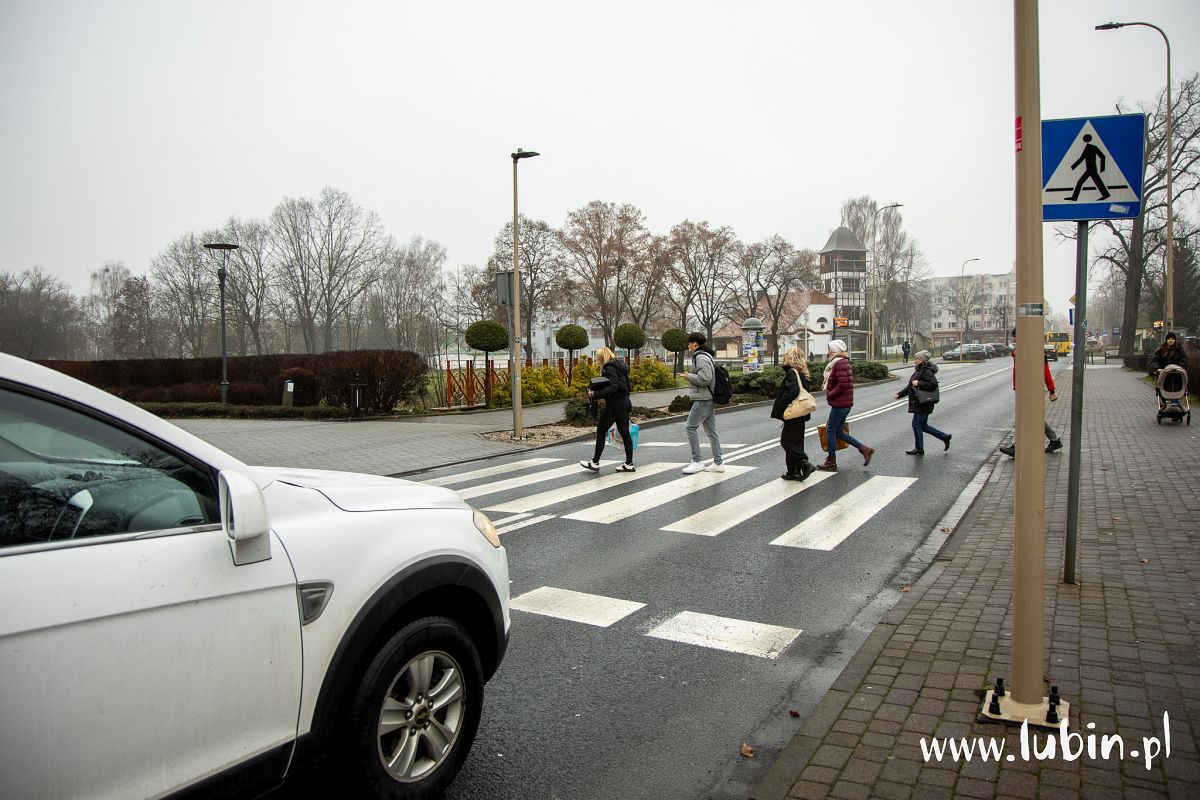 Powstanie nowa sygnalizacja świetlna przy galerii