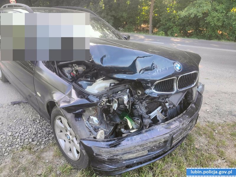 Uderzył w auto, potem w motocykl. Miał ponad 2,6 promila!