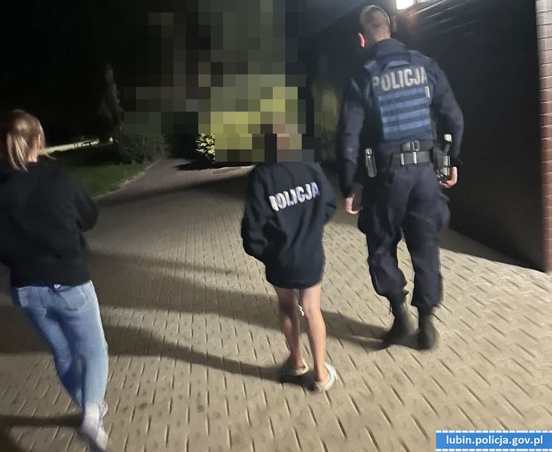 Policjanci pomogli 9-latce odnaleźć mamę