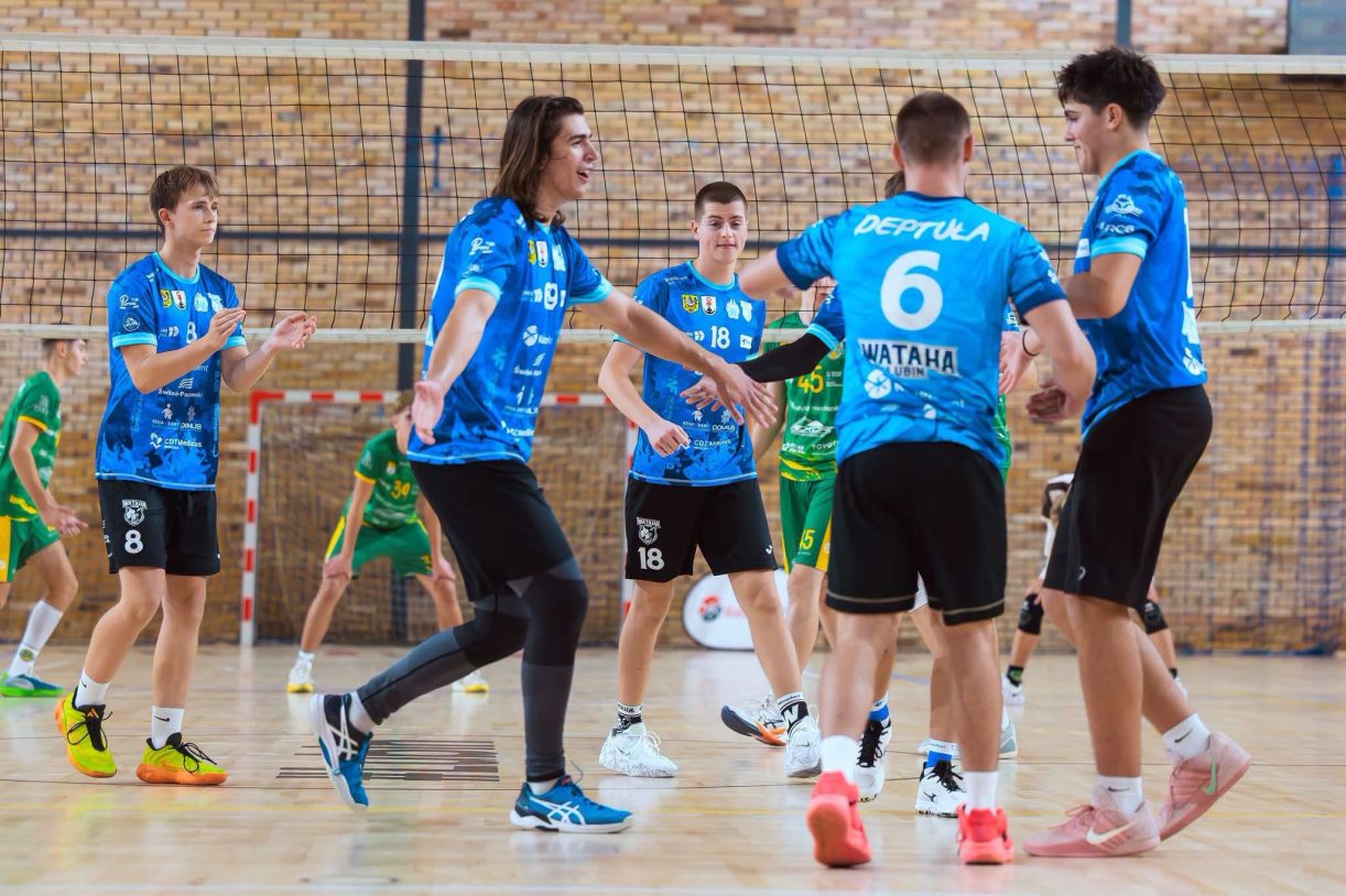 Zwycięstwo juniorów na inaugurację