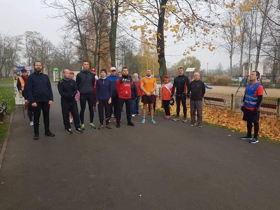 Niepodległościowy marsz parkrunowców