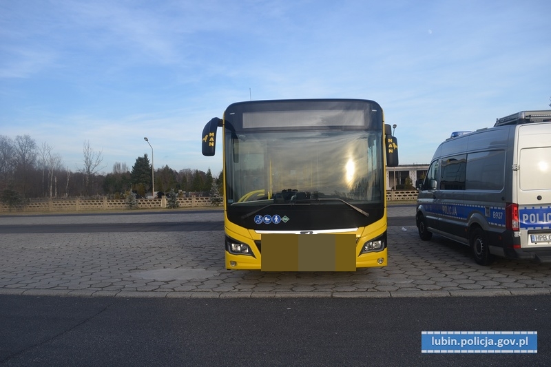 Pijany agresor pobił kierowcę autobusu