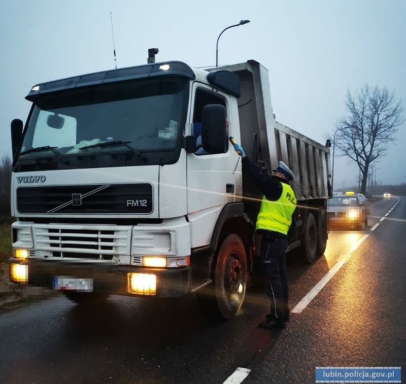 W ciągu 15 minut zatrzymali dwoje pijanych kierowców