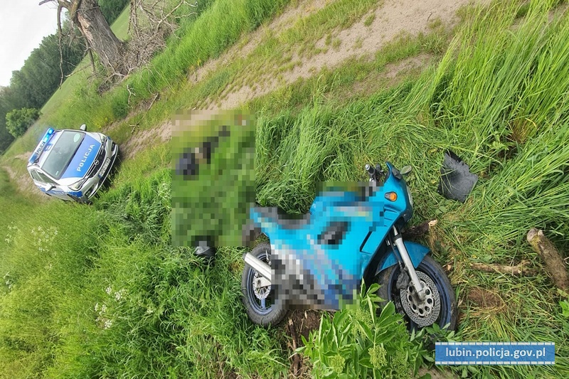 Uciekał przed policją. Najpierw na motorze, później pieszo