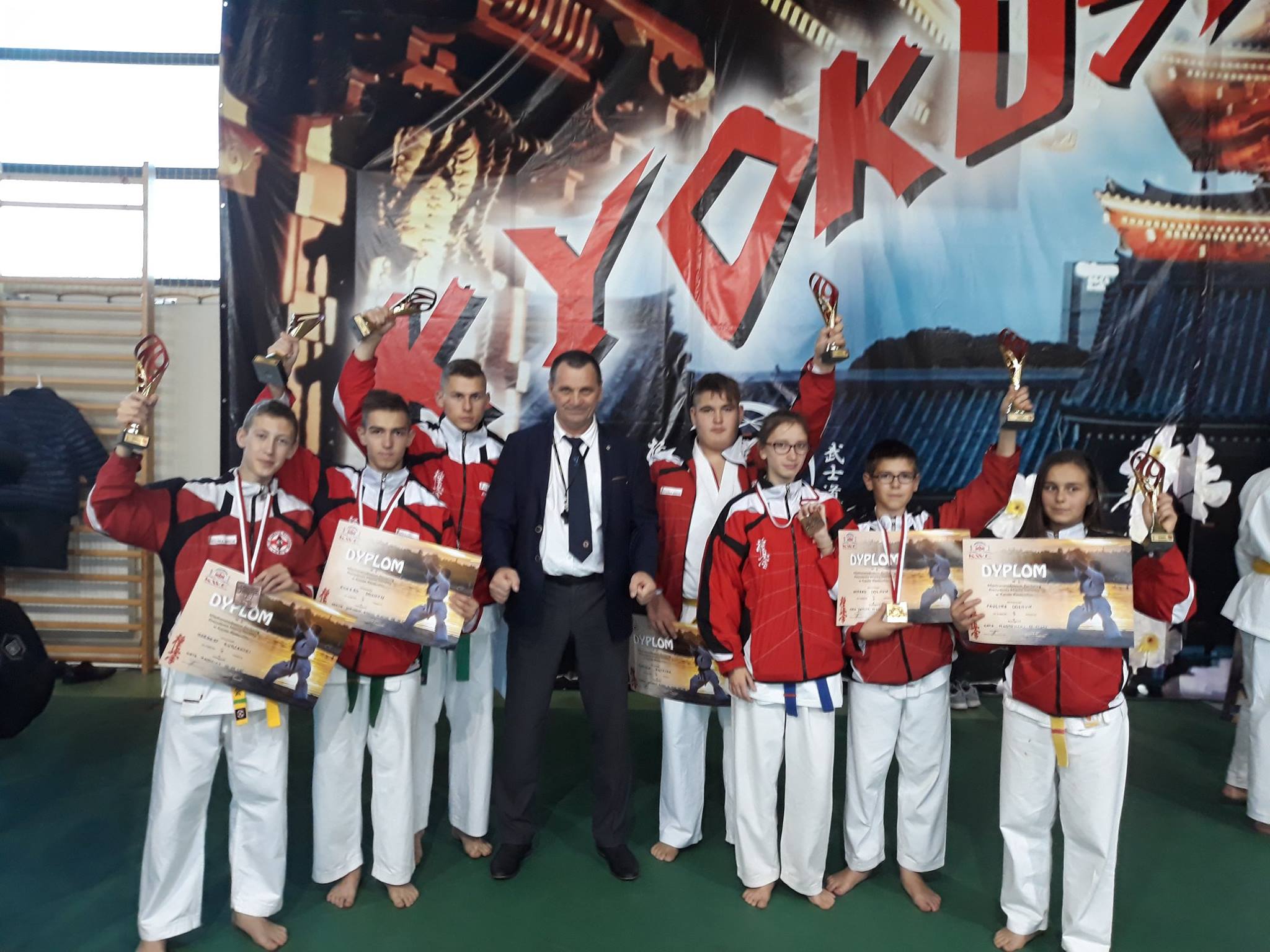 Mocne uderzenie karate kyokushin w Sieradzu