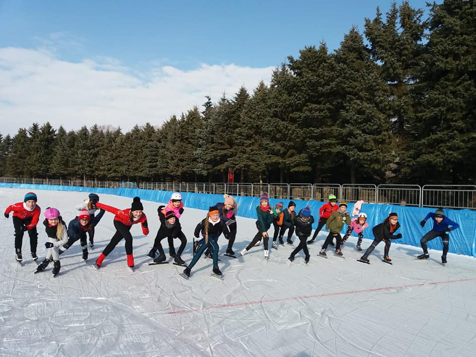 Pracowite ferie łyżwiarzy