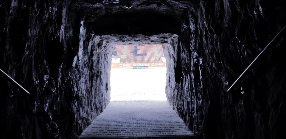 Tunel stadionu Zagłębia jak wnętrze kopalni
