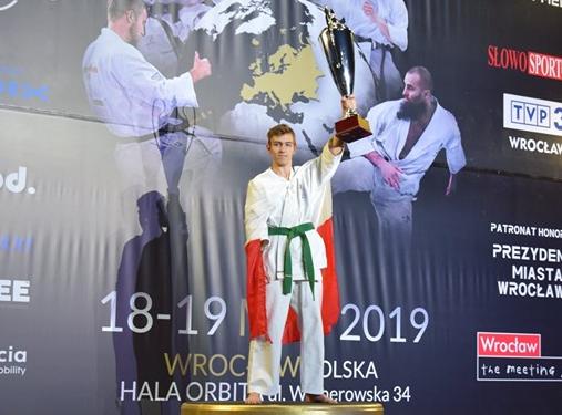 Konrad Dołhun Wicemistrzem Europy Karate Kyokushin