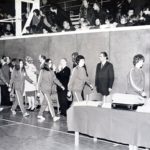Alicja Skrzypicka (4-ta zawodniczka od lewej), Międzynarodowe Mistrzostwa Polski, Warszawa 1974r.