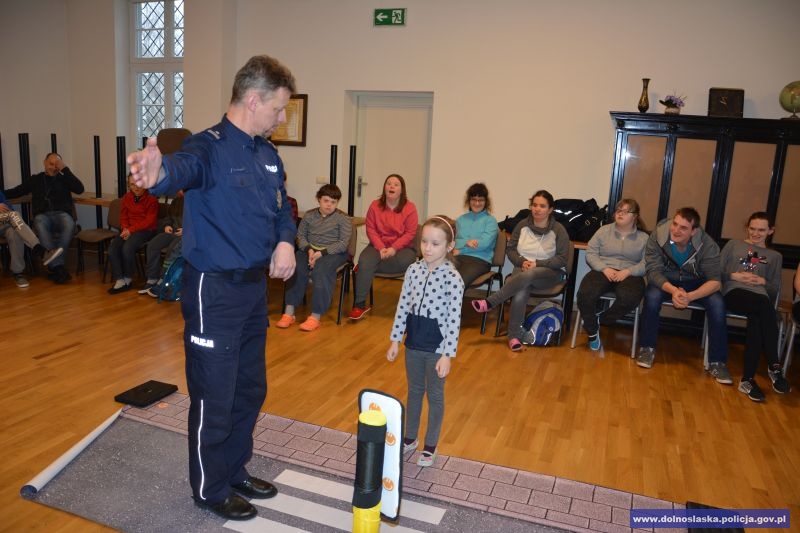 Dolnośląska policja, harcerze i niepełnosprawne dzieci