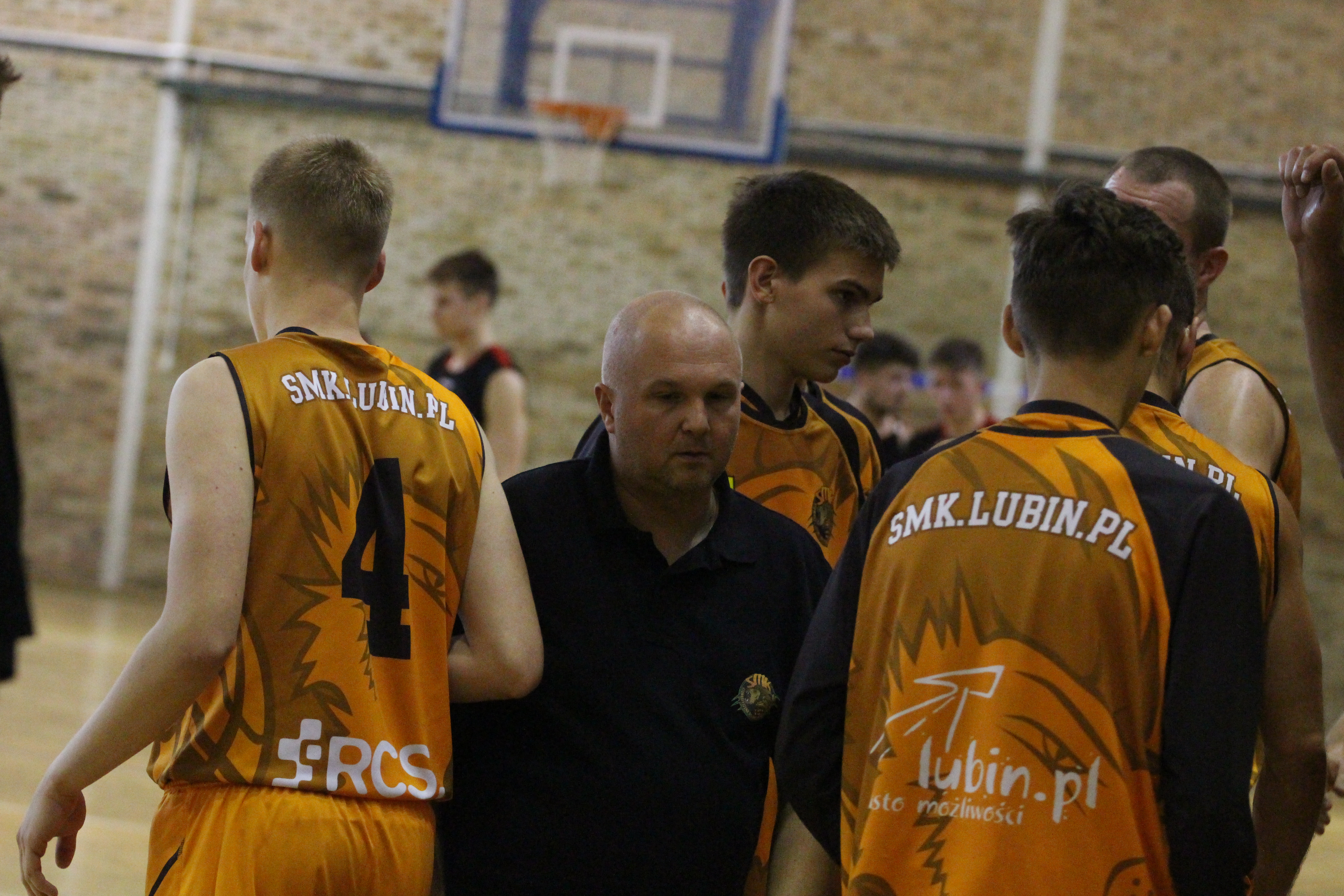Koszykarze SMK Lubin przegrali w Legnicy